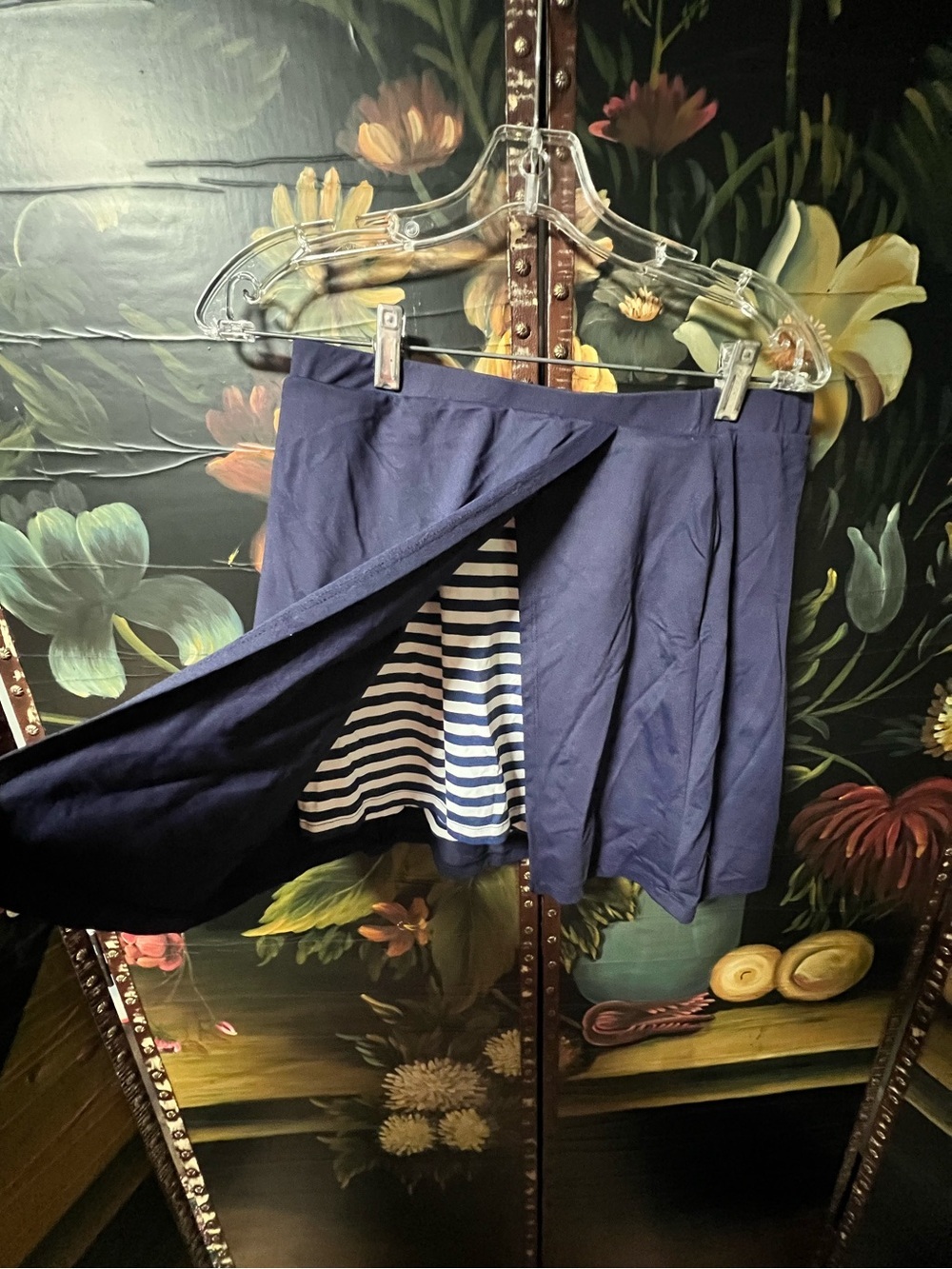 Navy J. McLaughlin skort with Striped skort, size M